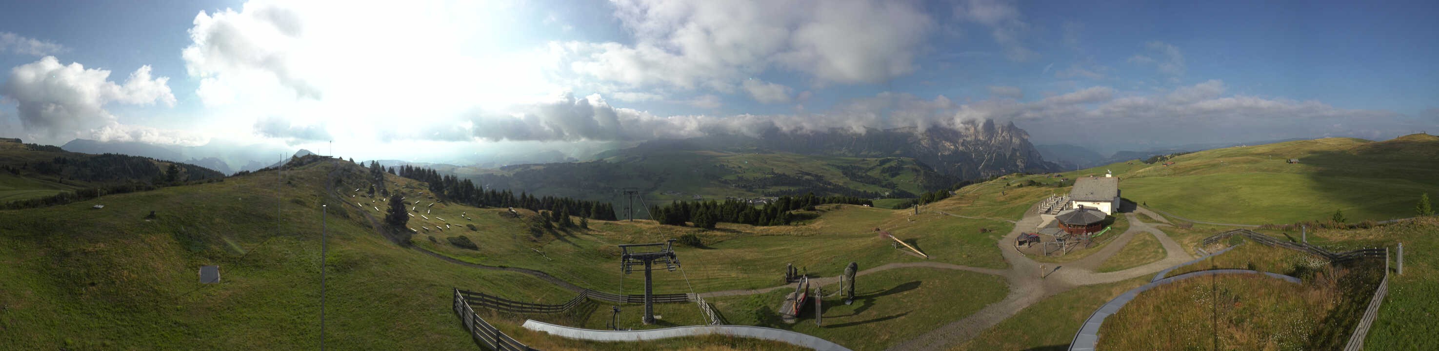 Archiv Foto Webcam Panorama der Seiser Alm von der Puflatsch Bergstation