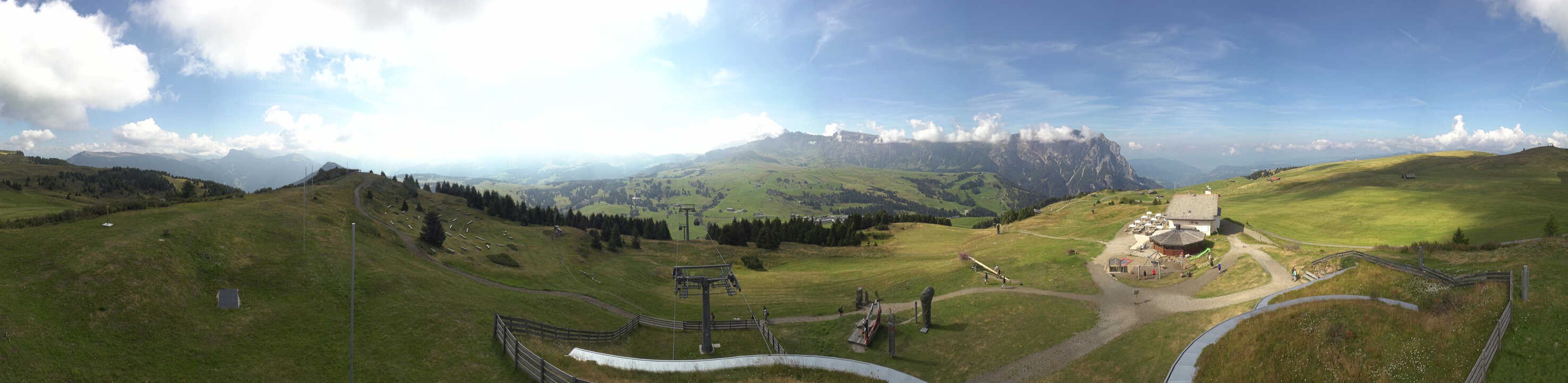 Archiv Foto Webcam Panorama der Seiser Alm von der Puflatsch Bergstation