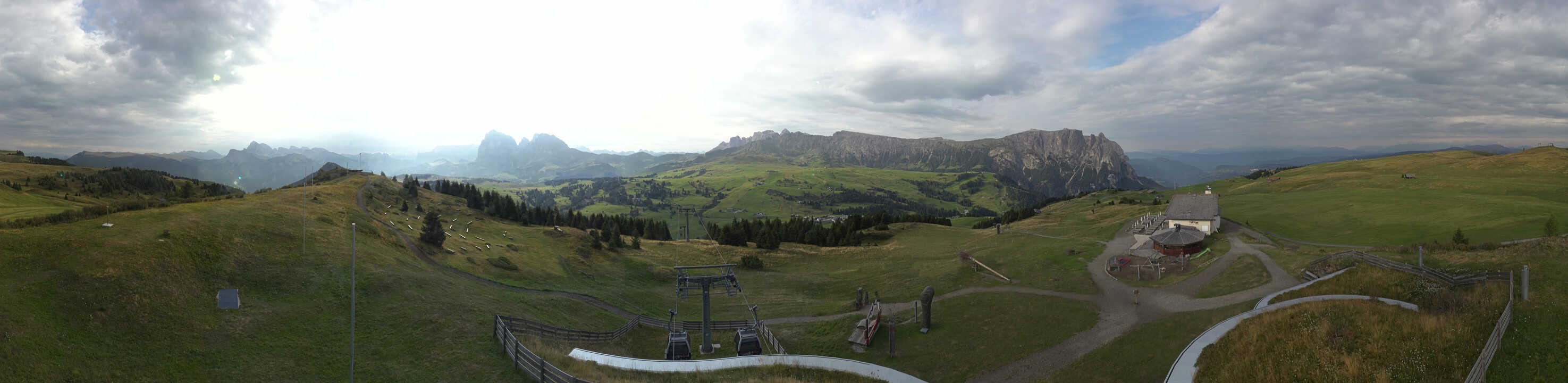 Archiv Foto Webcam Panorama der Seiser Alm von der Puflatsch Bergstation