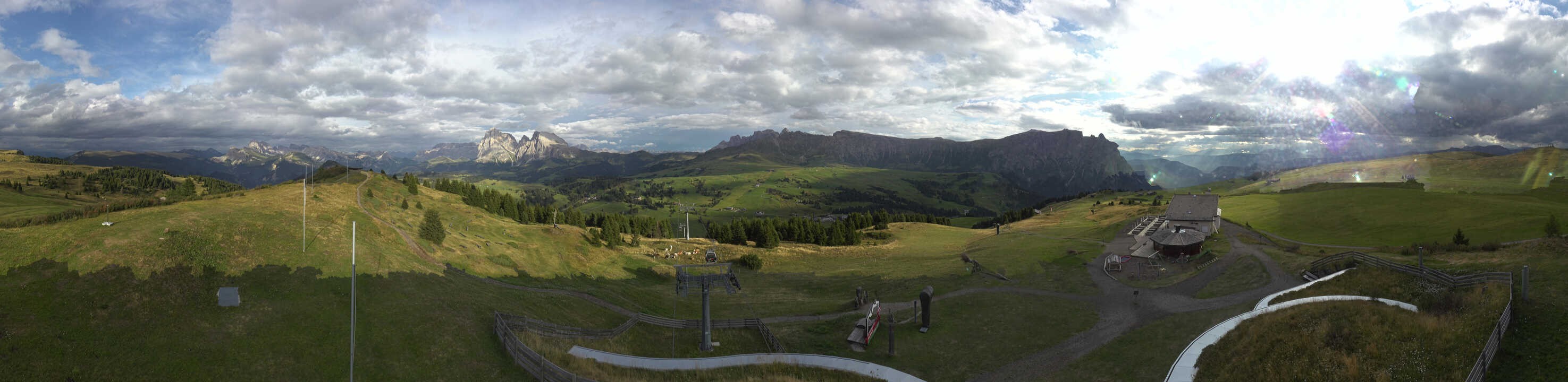 Archiv Foto Webcam Panorama der Seiser Alm von der Puflatsch Bergstation
