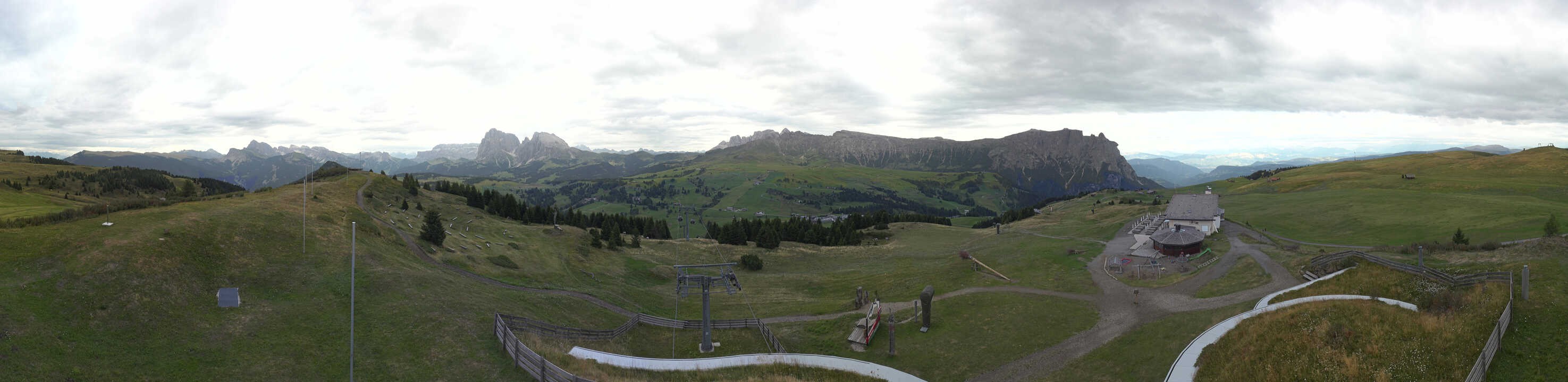 Archiv Foto Webcam Panorama der Seiser Alm von der Puflatsch Bergstation