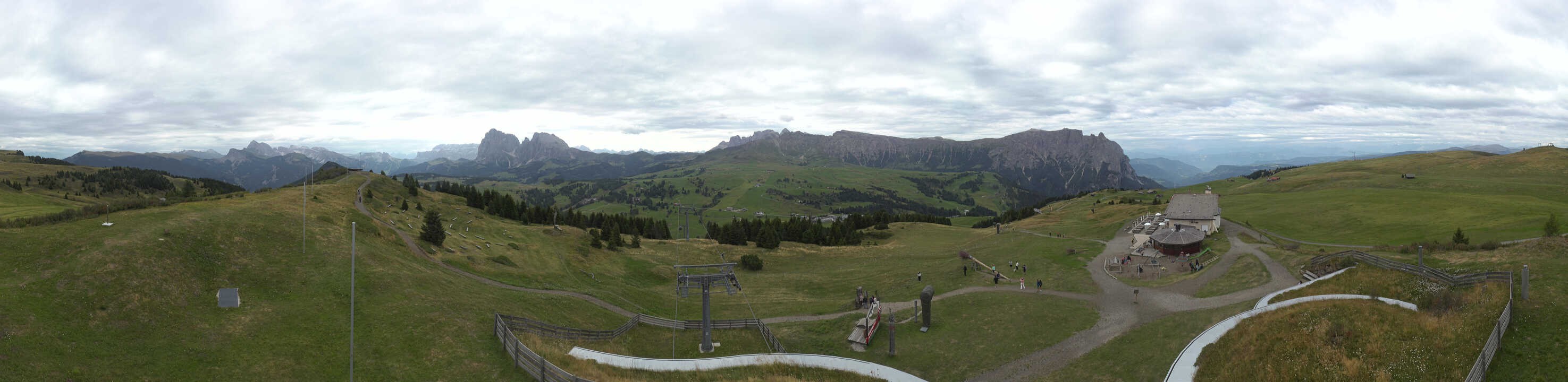 Archiv Foto Webcam Panorama der Seiser Alm von der Puflatsch Bergstation