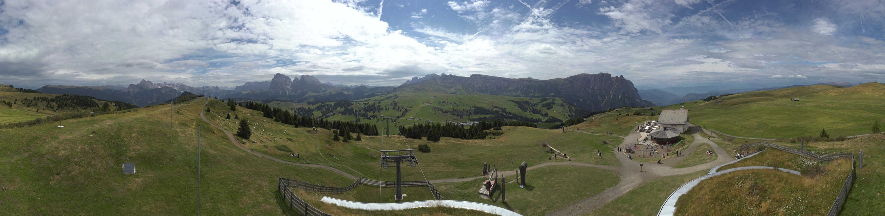 Archiv Foto Webcam Panorama der Seiser Alm von der Puflatsch Bergstation