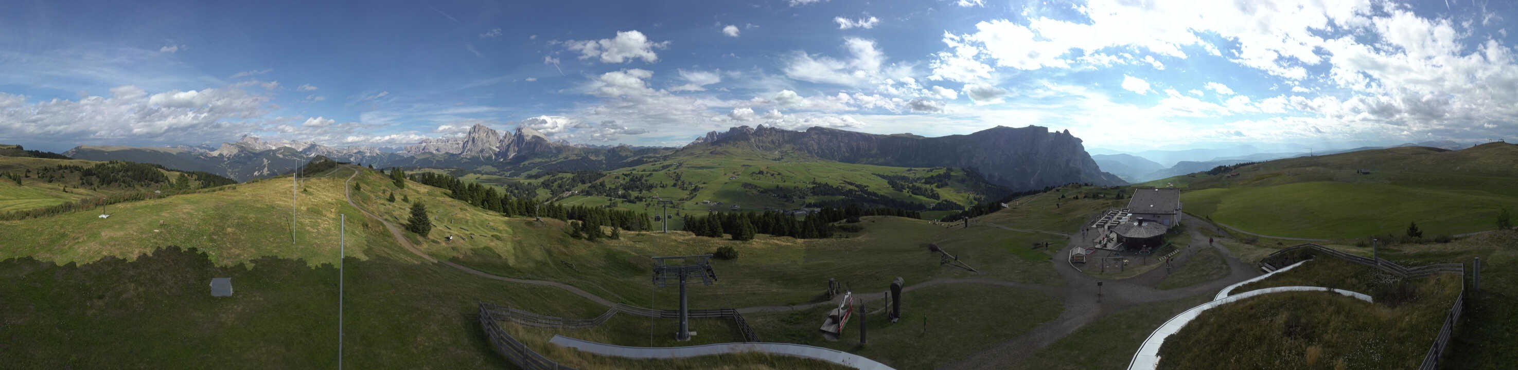 Archiv Foto Webcam Panorama der Seiser Alm von der Puflatsch Bergstation