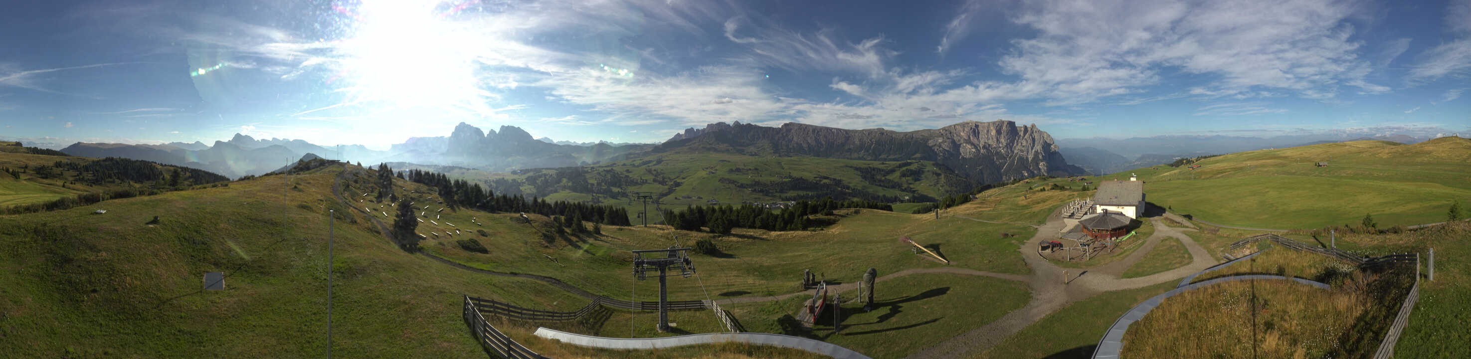 Archived image Webcam Alpe di Siusi: View from the Puflatsch Mountain Station