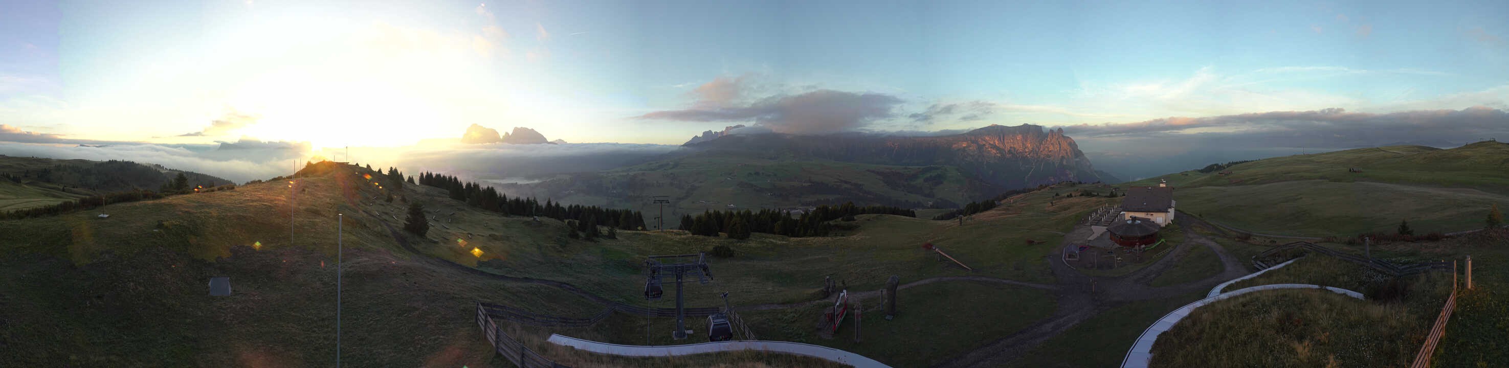 Archiv Foto Webcam Panorama der Seiser Alm von der Puflatsch Bergstation