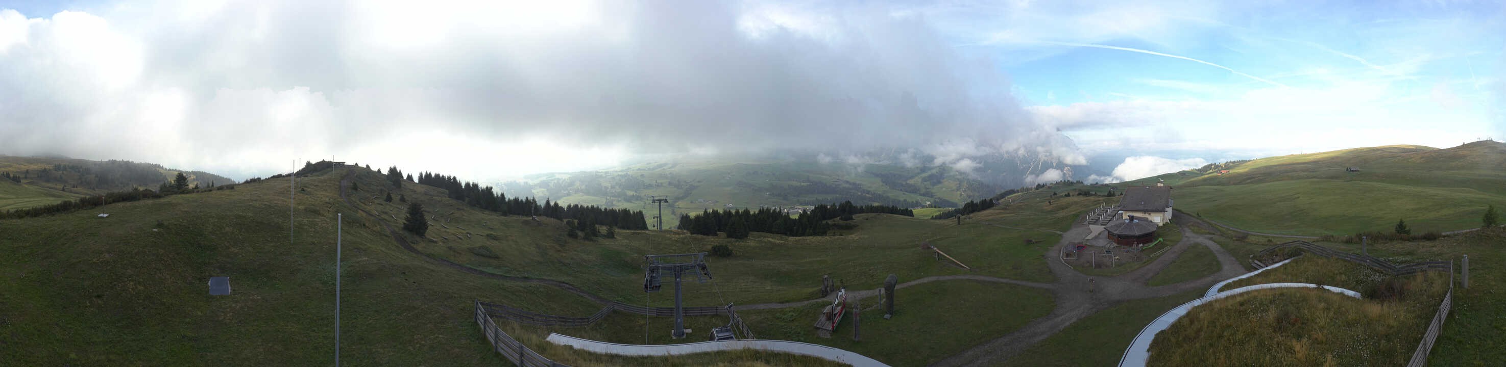 Archiv Foto Webcam Panorama der Seiser Alm von der Puflatsch Bergstation