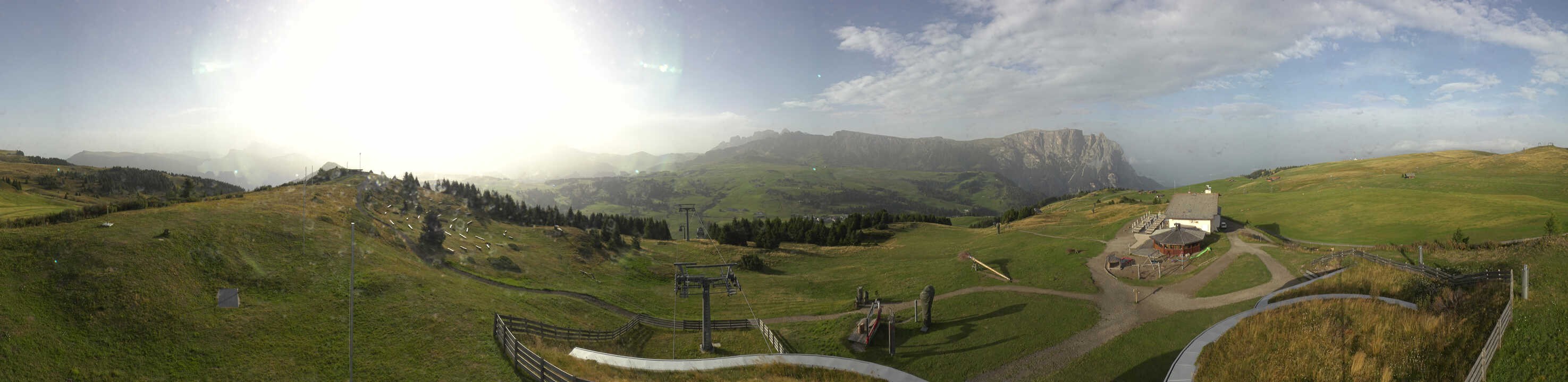 Archiv Foto Webcam Panorama der Seiser Alm von der Puflatsch Bergstation