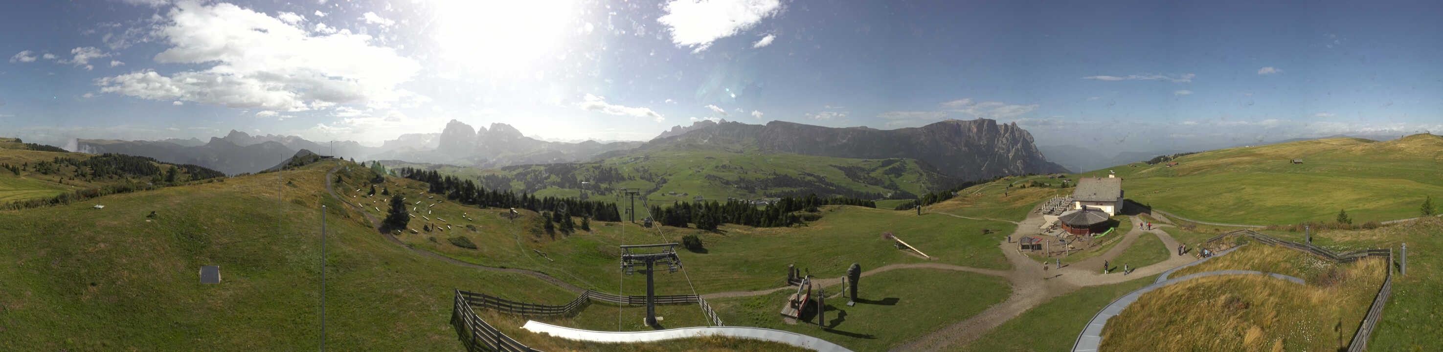 Archiv Foto Webcam Panorama der Seiser Alm von der Puflatsch Bergstation