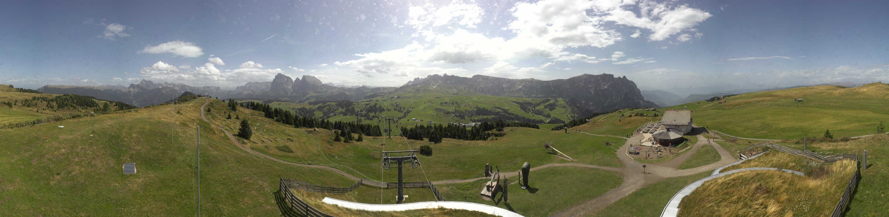 Archiv Foto Webcam Panorama der Seiser Alm von der Puflatsch Bergstation