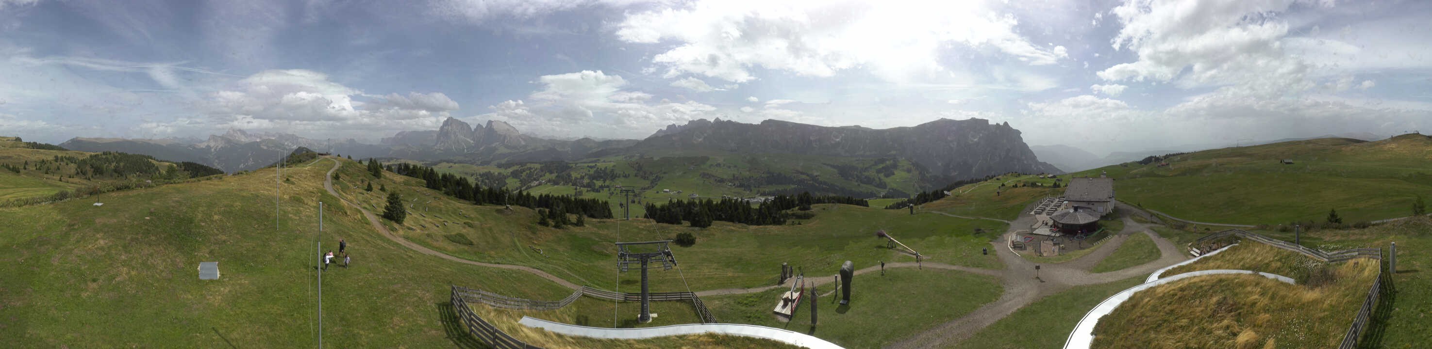 Archiv Foto Webcam Panorama der Seiser Alm von der Puflatsch Bergstation