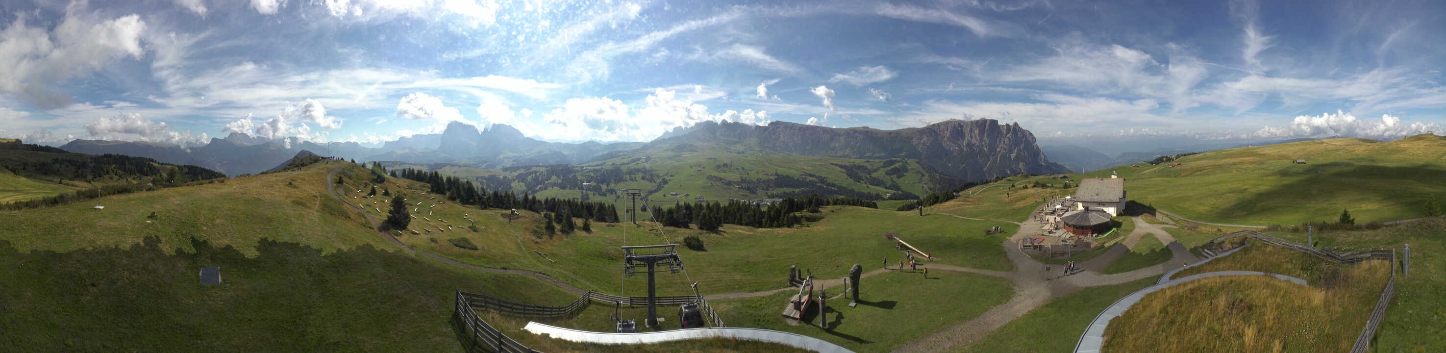 Archiv Foto Webcam Panorama der Seiser Alm von der Puflatsch Bergstation
