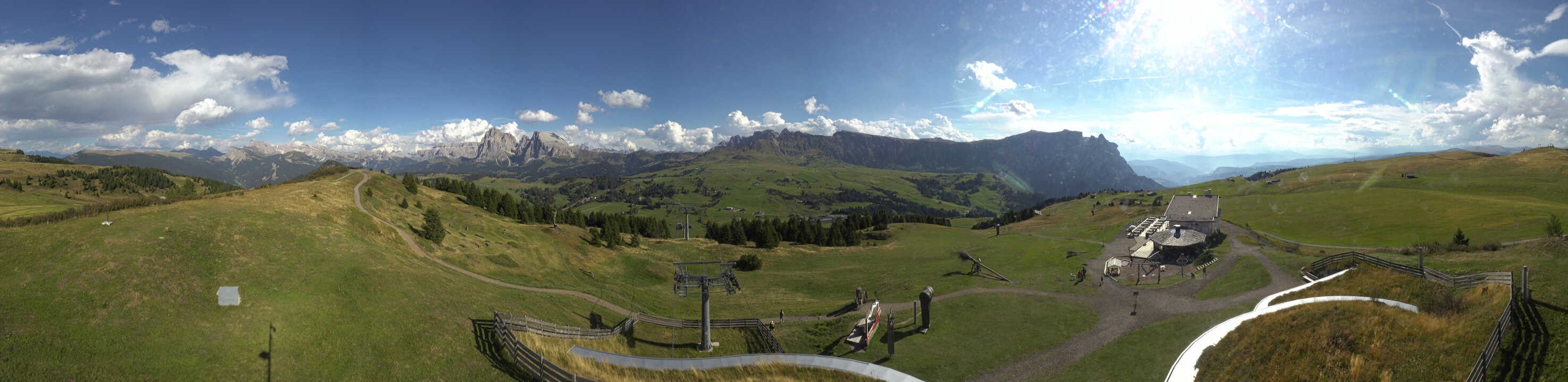 Archiv Foto Webcam Panorama der Seiser Alm von der Puflatsch Bergstation