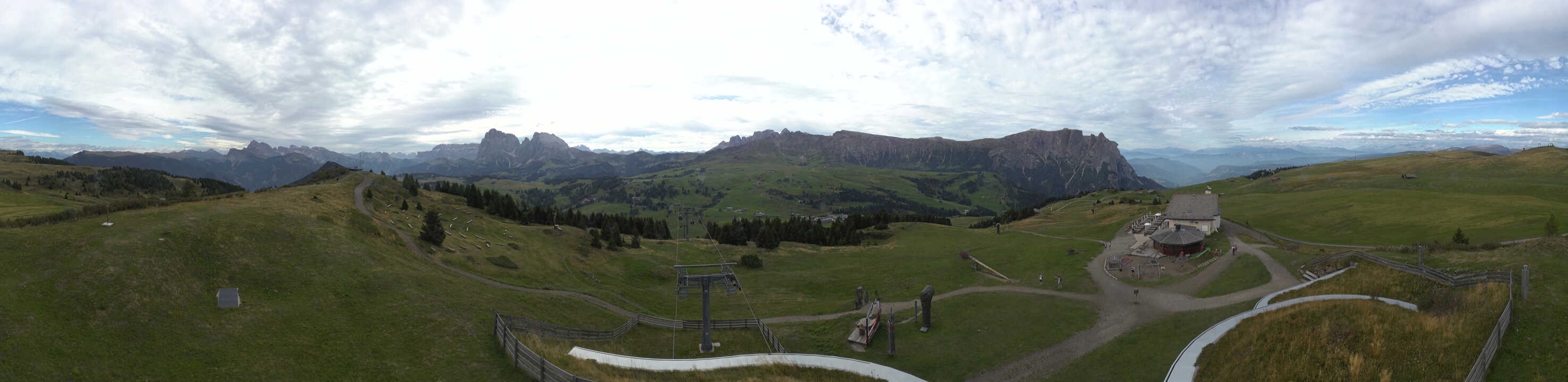 Archiv Foto Webcam Panorama der Seiser Alm von der Puflatsch Bergstation