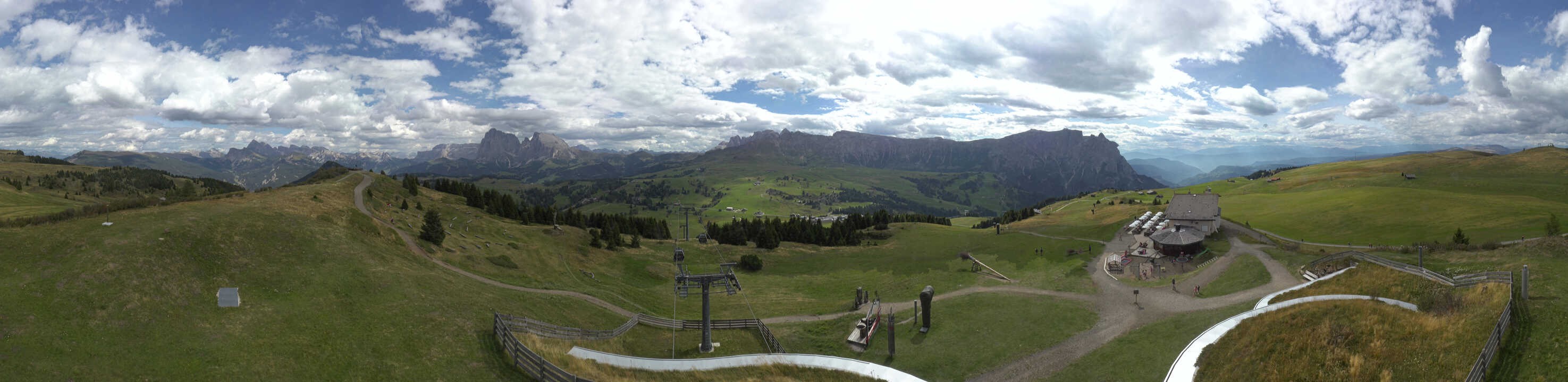 Archiv Foto Webcam Panorama der Seiser Alm von der Puflatsch Bergstation