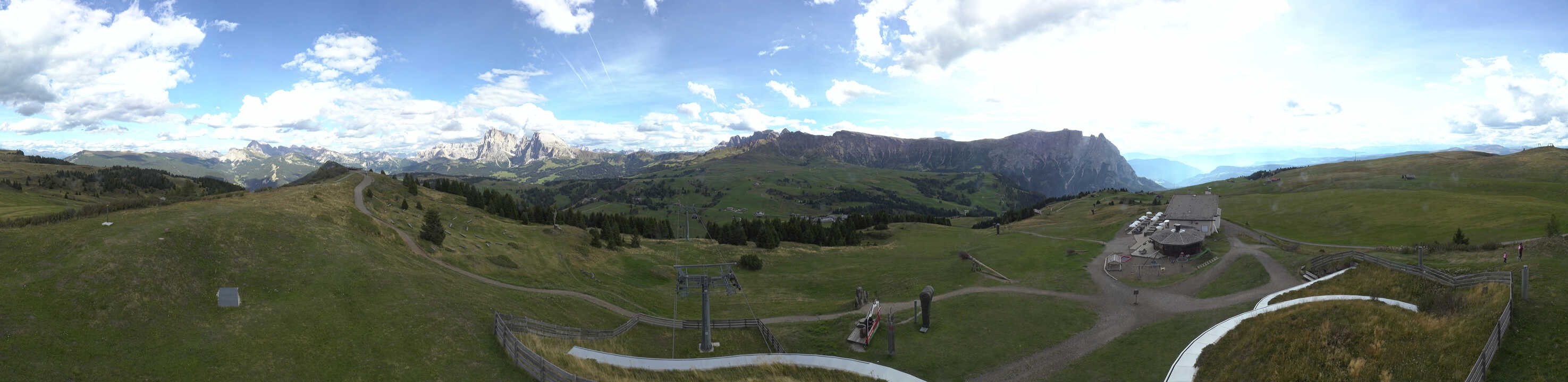 Archiv Foto Webcam Panorama der Seiser Alm von der Puflatsch Bergstation