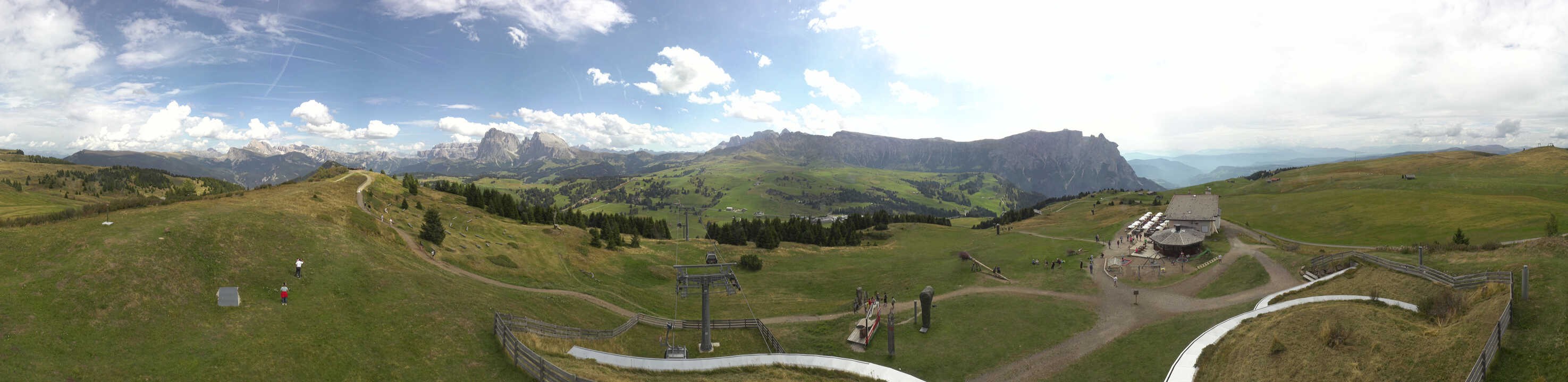 Archiv Foto Webcam Panorama der Seiser Alm von der Puflatsch Bergstation