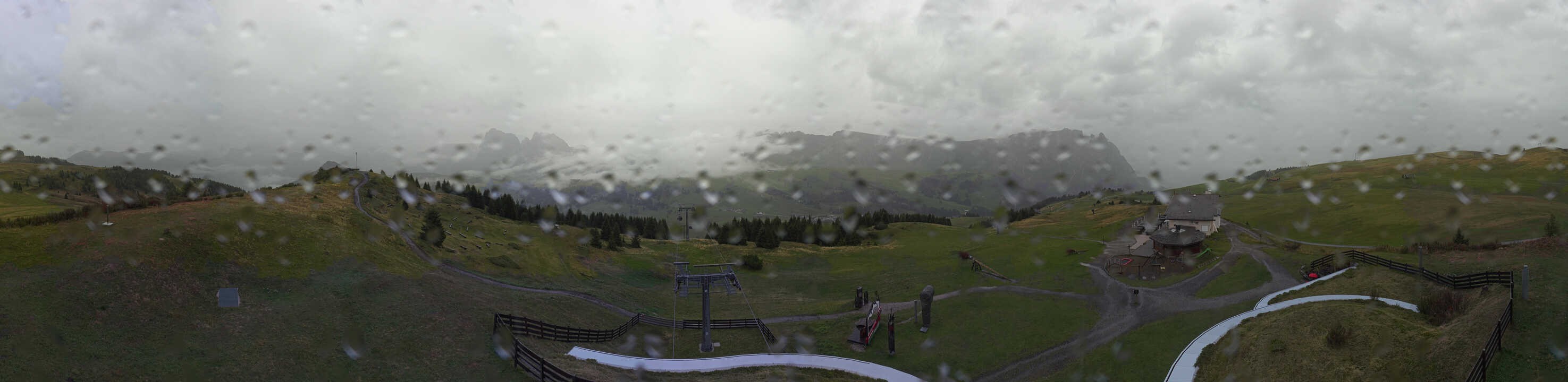 Archiv Foto Webcam Panorama der Seiser Alm von der Puflatsch Bergstation
