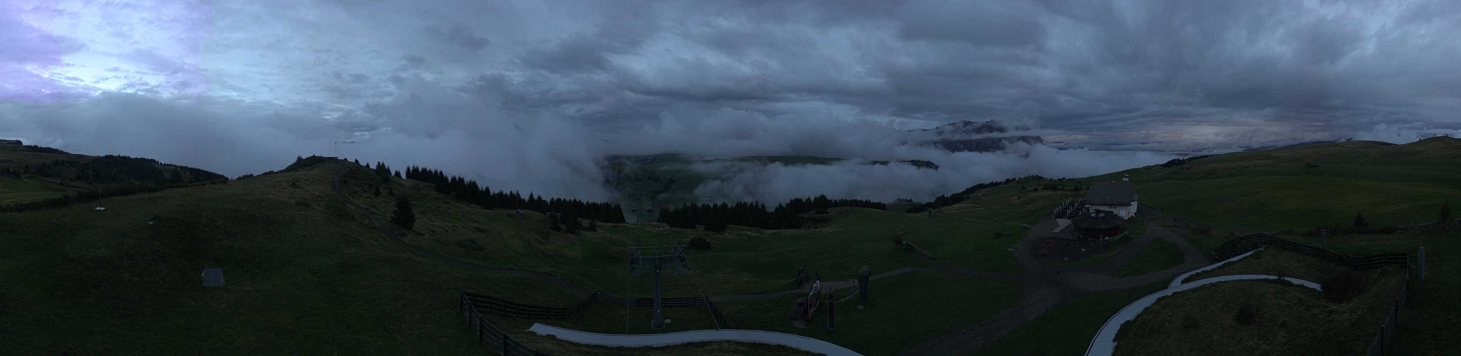 Archiv Foto Webcam Panorama der Seiser Alm von der Puflatsch Bergstation
