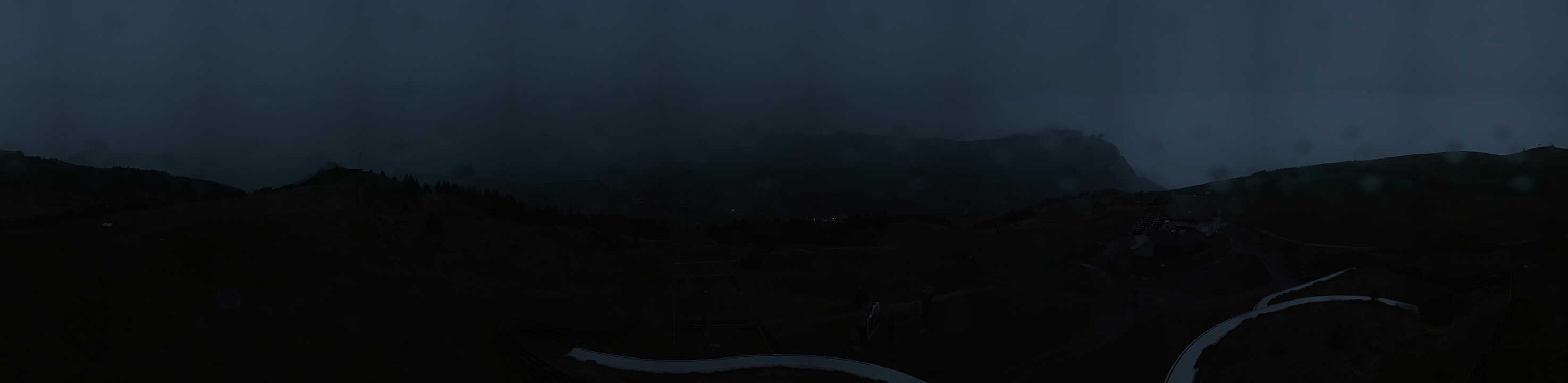 Archived image Webcam Alpe di Siusi: View from the Puflatsch Mountain Station