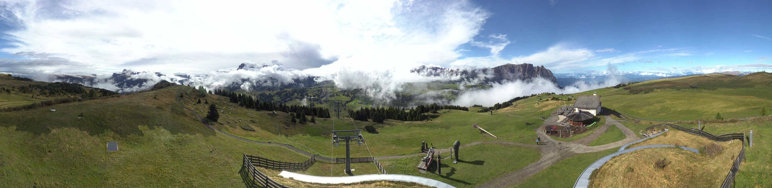 Archiv Foto Webcam Panorama der Seiser Alm von der Puflatsch Bergstation