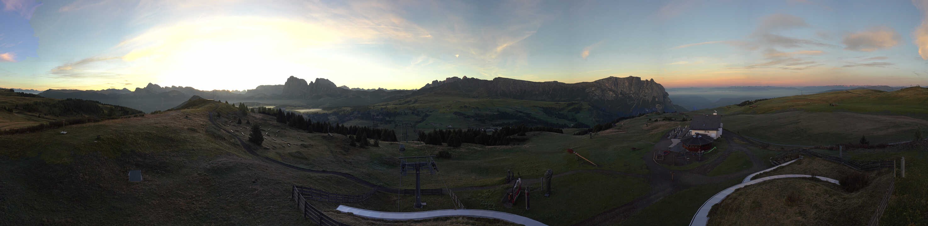 Archiv Foto Webcam Panorama der Seiser Alm von der Puflatsch Bergstation