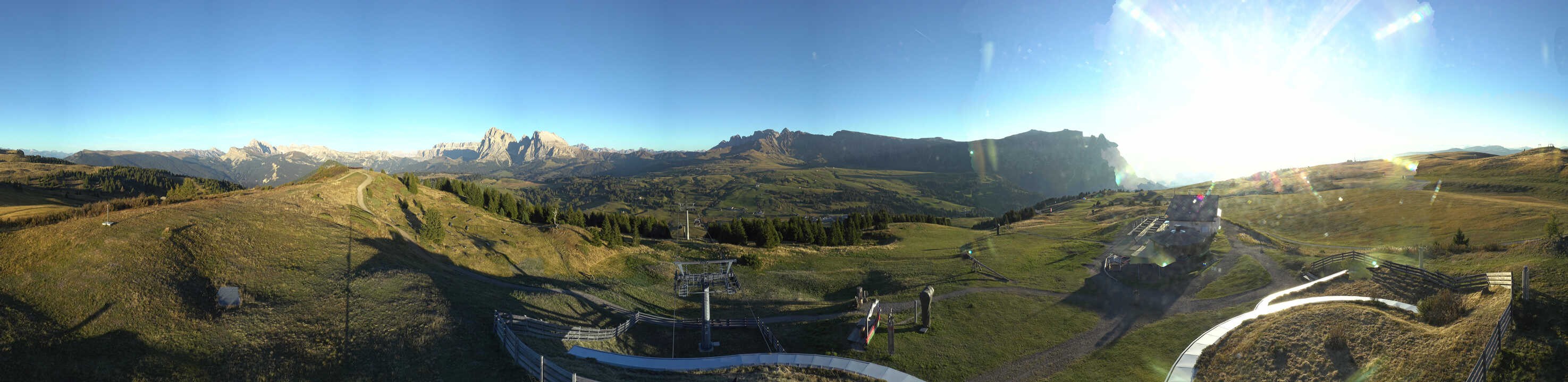 Archiv Foto Webcam Panorama der Seiser Alm von der Puflatsch Bergstation