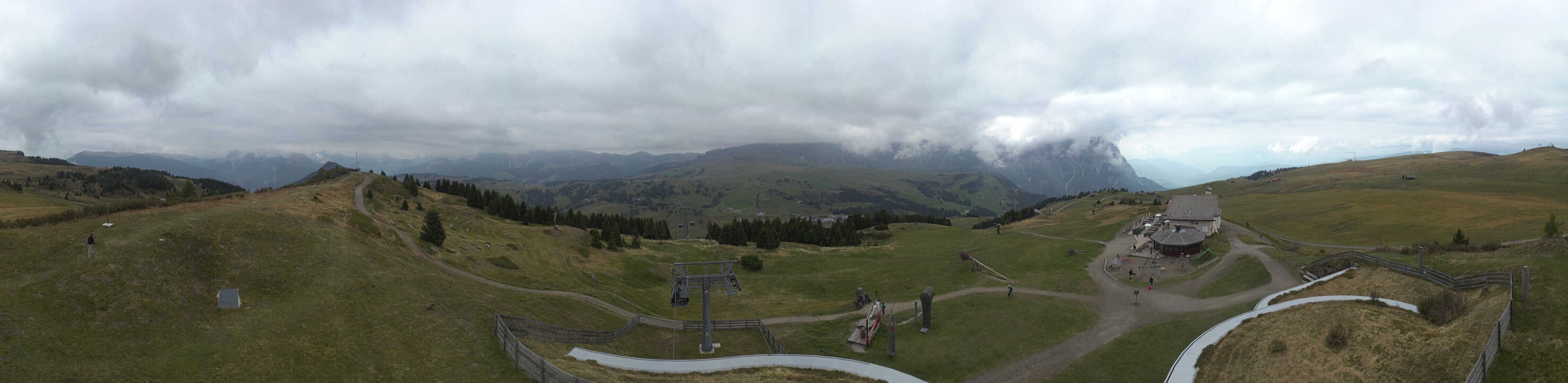 Archiv Foto Webcam Panorama der Seiser Alm von der Puflatsch Bergstation