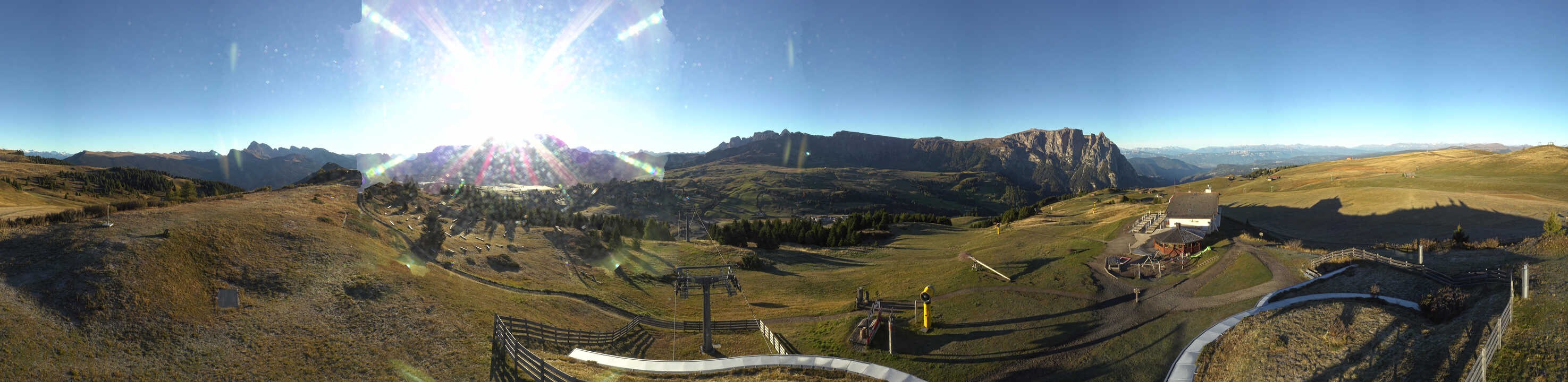 Archiv Foto Webcam Panorama der Seiser Alm von der Puflatsch Bergstation