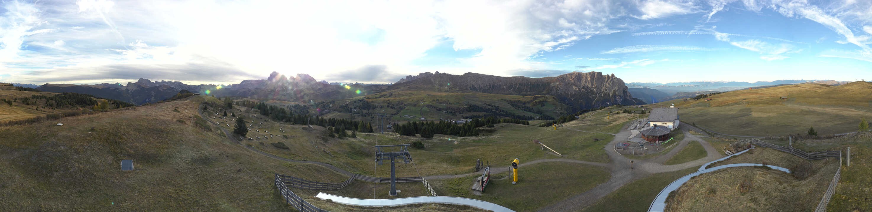 Archiv Foto Webcam Panorama der Seiser Alm von der Puflatsch Bergstation
