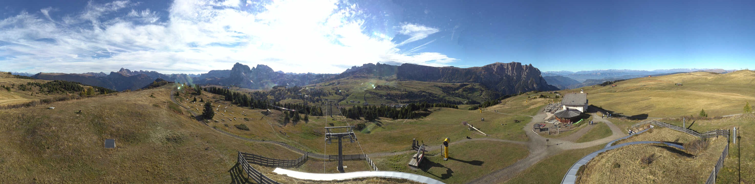 Archiv Foto Webcam Panorama der Seiser Alm von der Puflatsch Bergstation