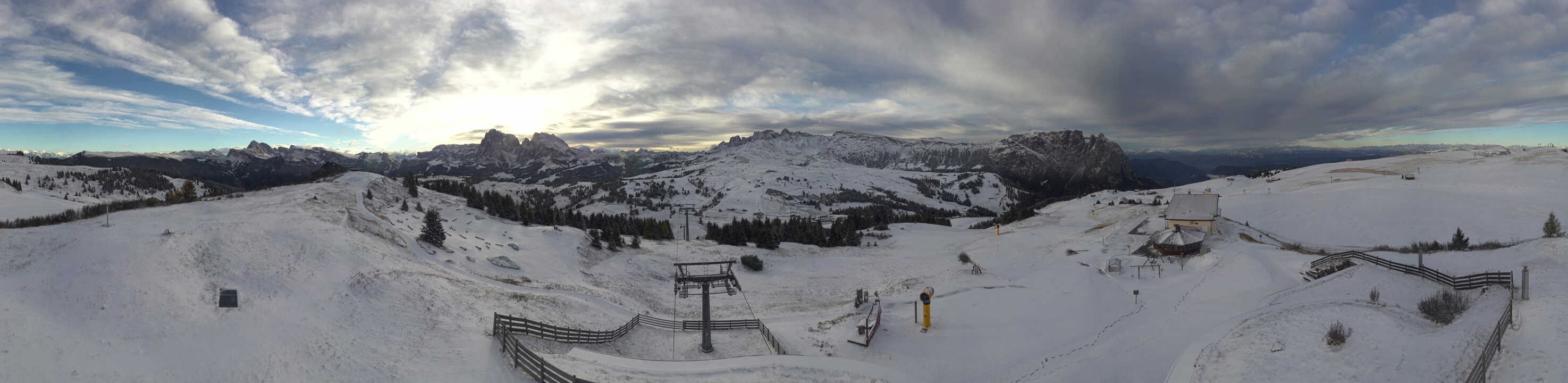 Archiv Foto Webcam Panorama der Seiser Alm von der Puflatsch Bergstation
