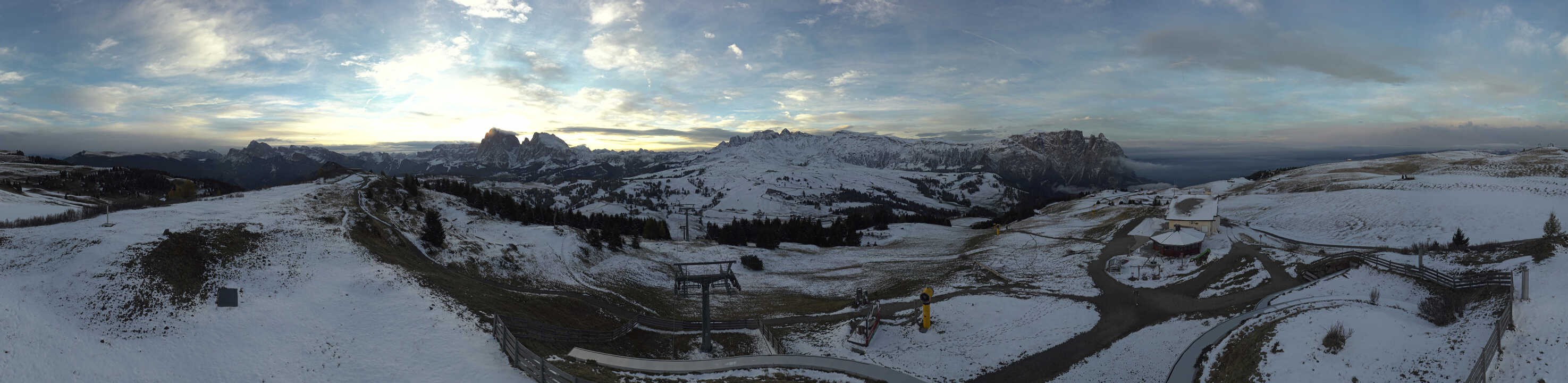 Archiv Foto Webcam Panorama der Seiser Alm von der Puflatsch Bergstation