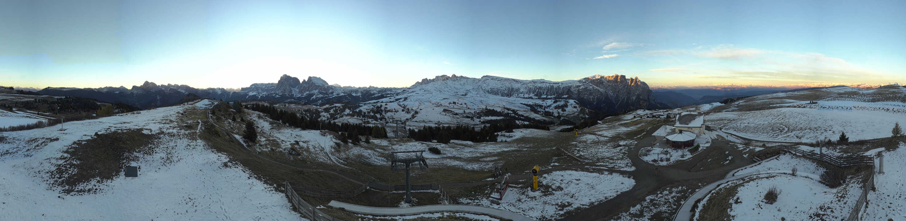 Archiv Foto Webcam Panorama der Seiser Alm von der Puflatsch Bergstation