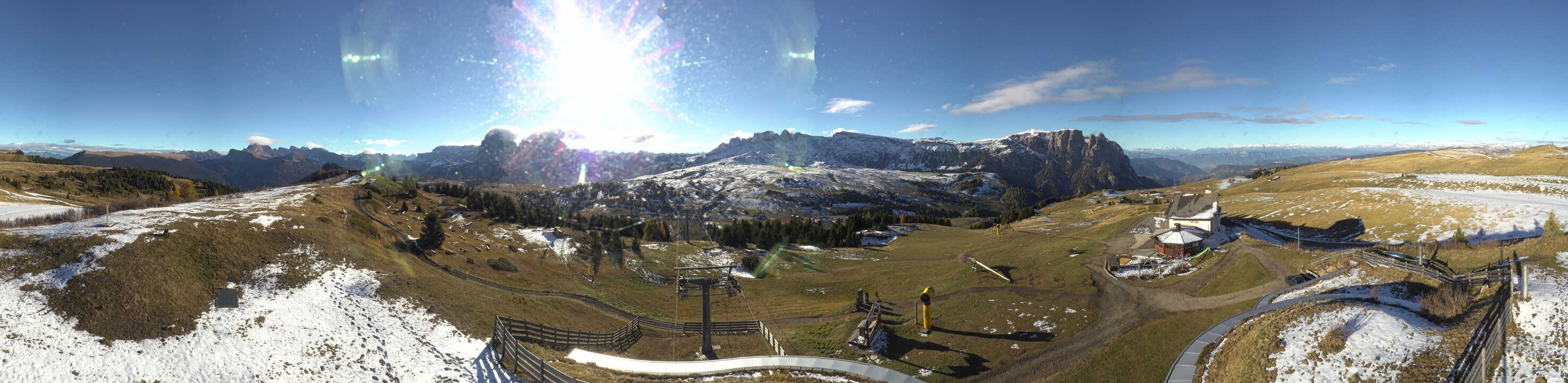 Archived image Webcam Alpe di Siusi: View from the Puflatsch Mountain Station