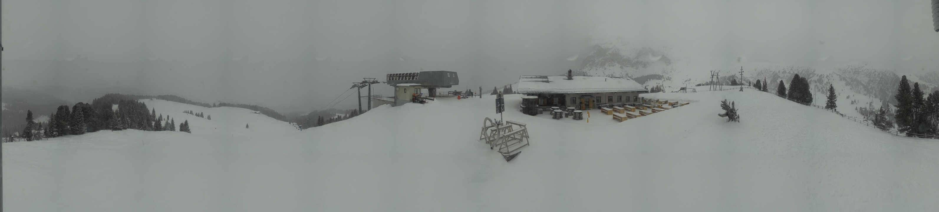 Archived image Webcam Alpe di Siusi - Top station Florianlift