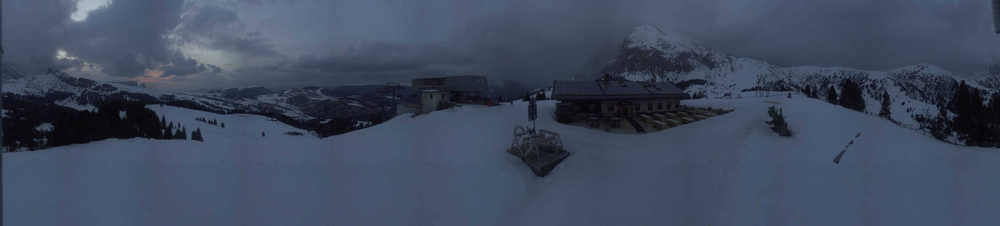 Archived image Webcam Alpe di Siusi - Top station Florianlift