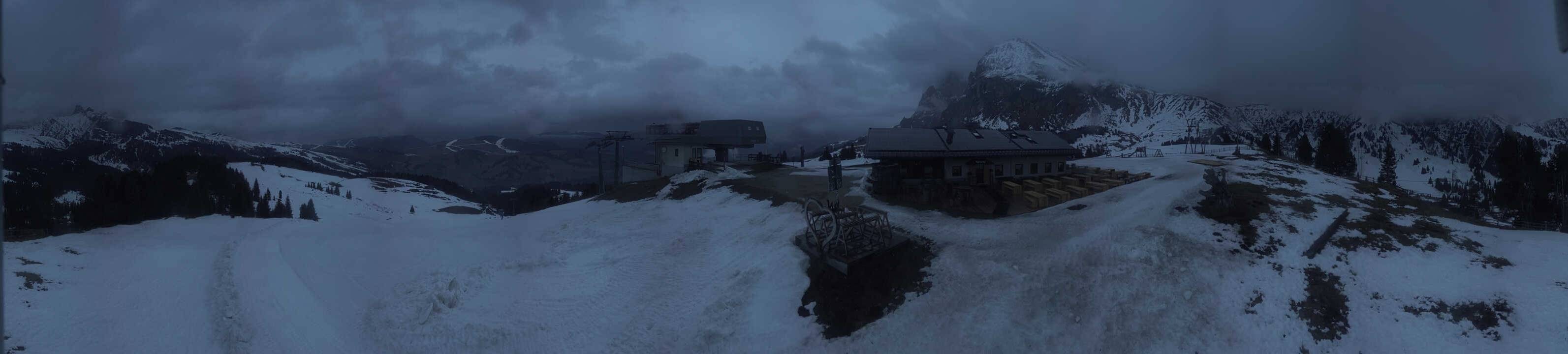 Archived image Webcam Alpe di Siusi - Top station Florianlift