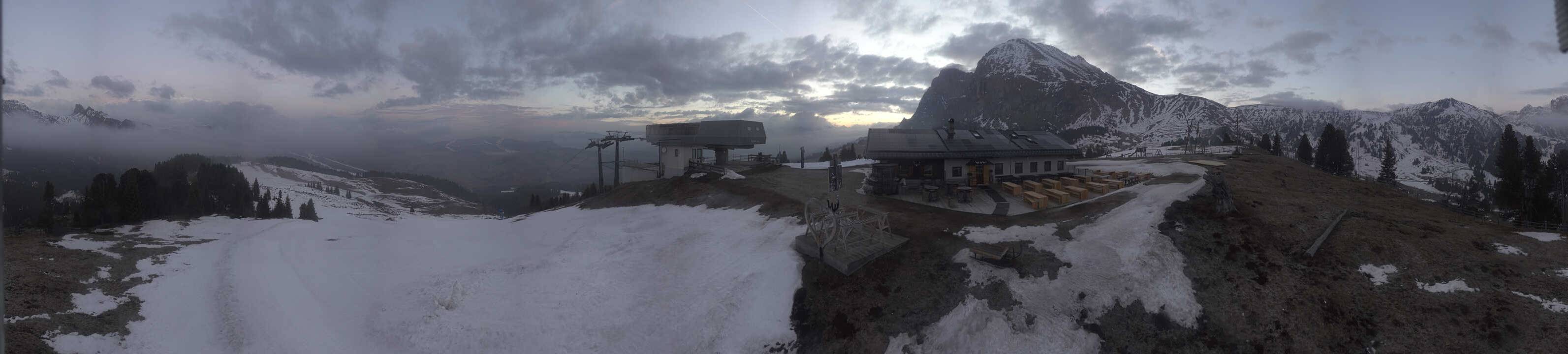 Archived image Webcam Alpe di Siusi - Top station Florianlift