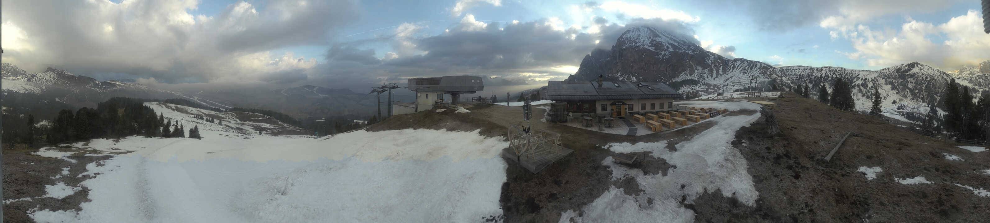 Archived image Webcam Alpe di Siusi - Top station Florianlift