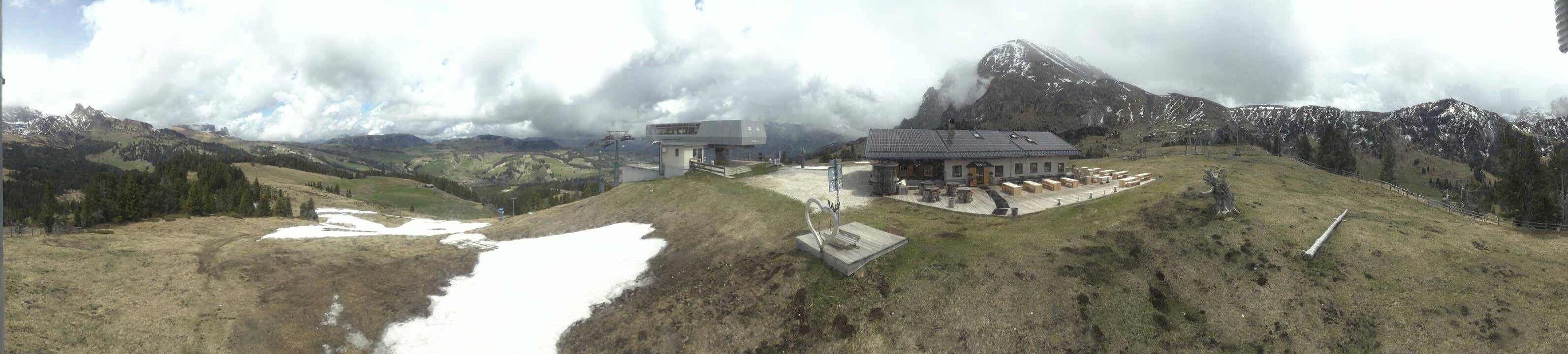 Archived image Webcam Alpe di Siusi - Top station Florianlift