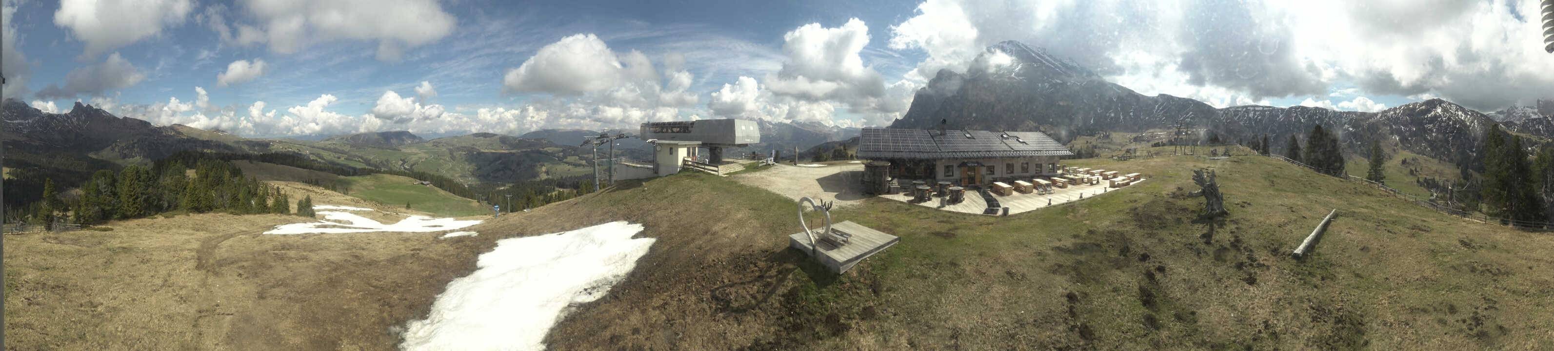 Archived image Webcam Alpe di Siusi - Top station Florianlift