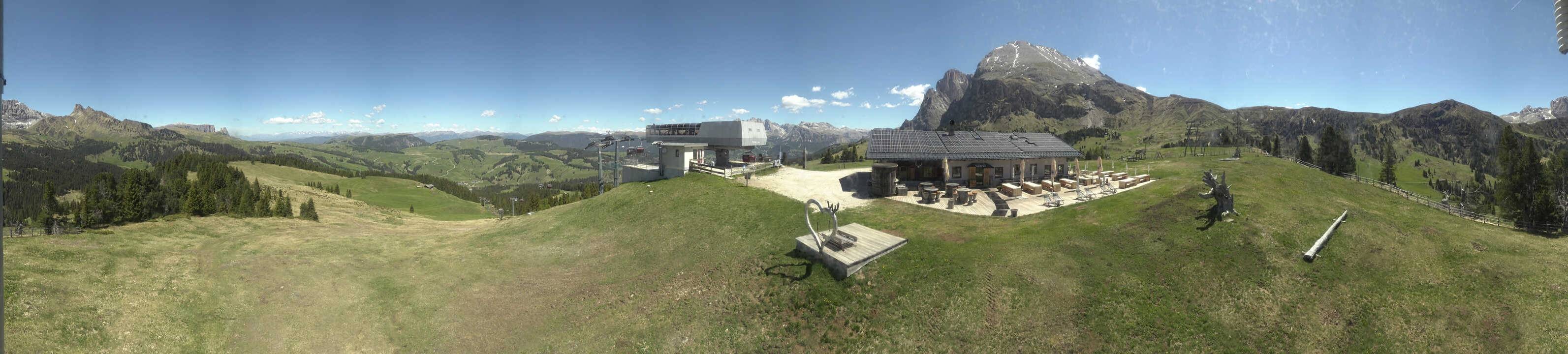 Archived image Webcam Alpe di Siusi - Top station Florianlift