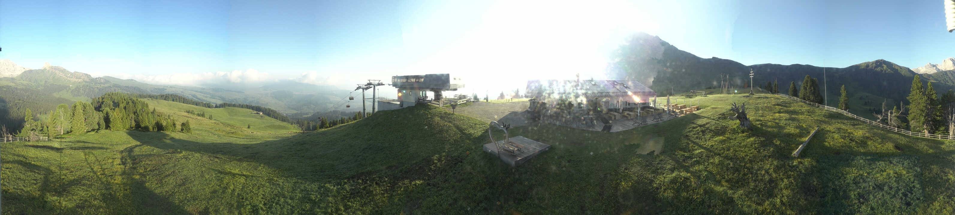Archived image Webcam Alpe di Siusi - Top station Florianlift