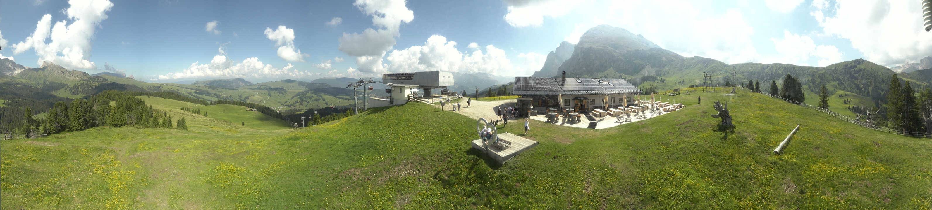 Archived image Webcam Alpe di Siusi - Top station Florianlift