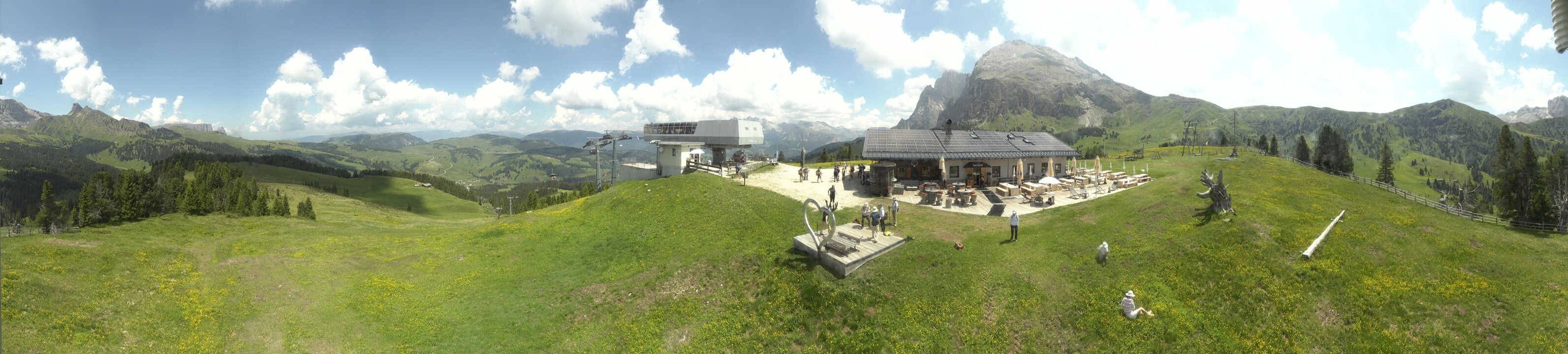 Archived image Webcam Alpe di Siusi - Top station Florianlift