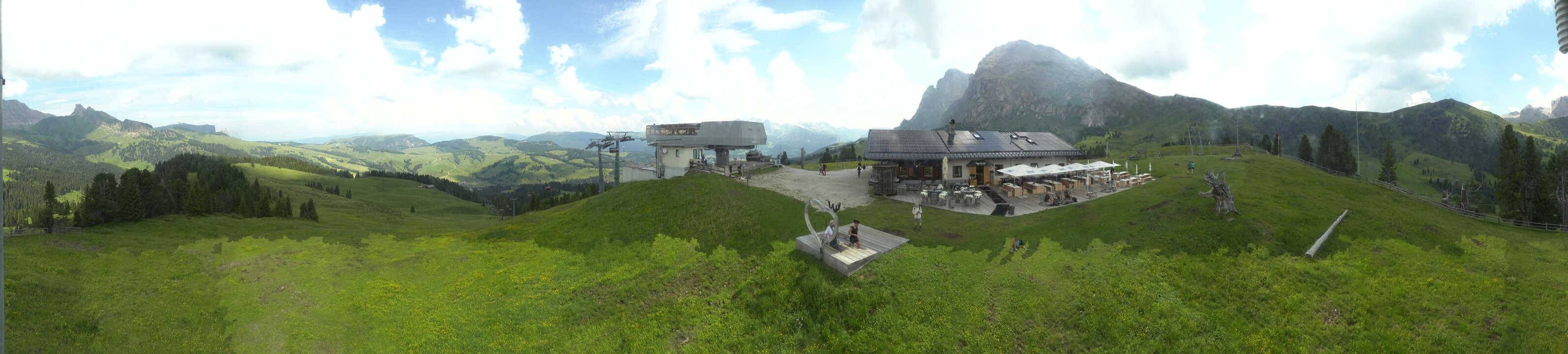 Archived image Webcam Alpe di Siusi - Top station Florianlift