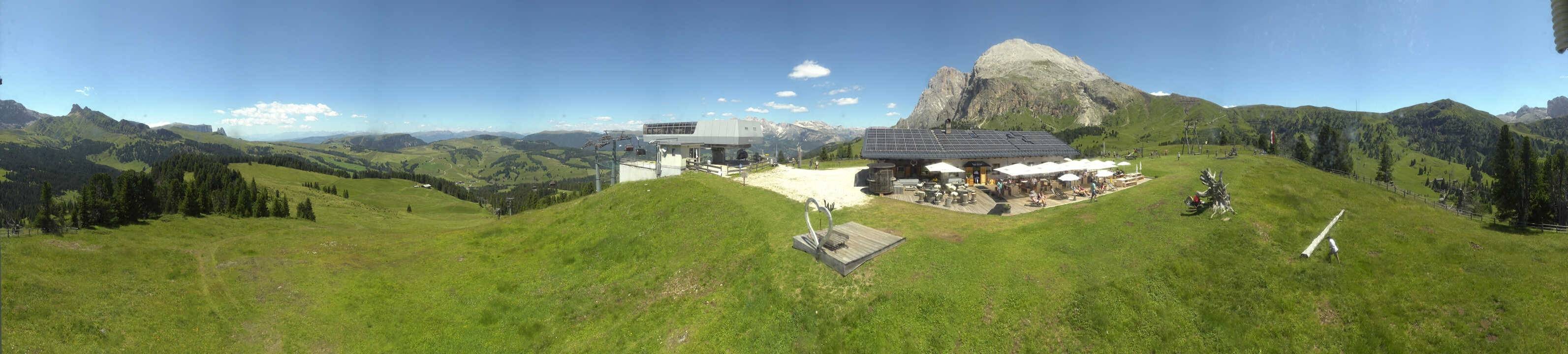 Archived image Webcam Alpe di Siusi - Top station Florianlift