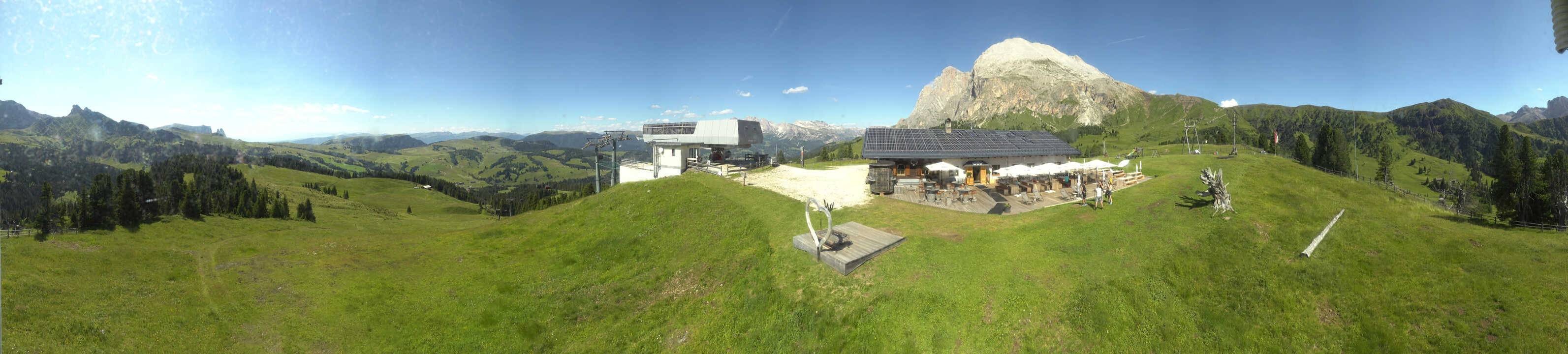 Archived image Webcam Alpe di Siusi - Top station Florianlift