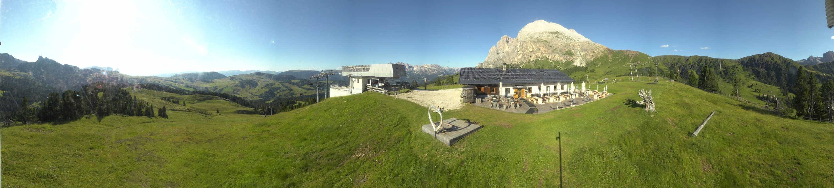 Archived image Webcam Alpe di Siusi - Top station Florianlift